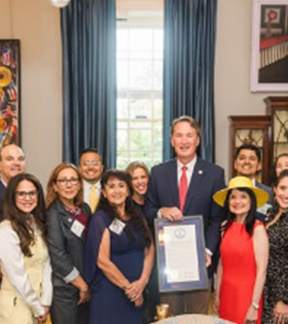 ከላቲና ሴቶች ጋር ገዥ